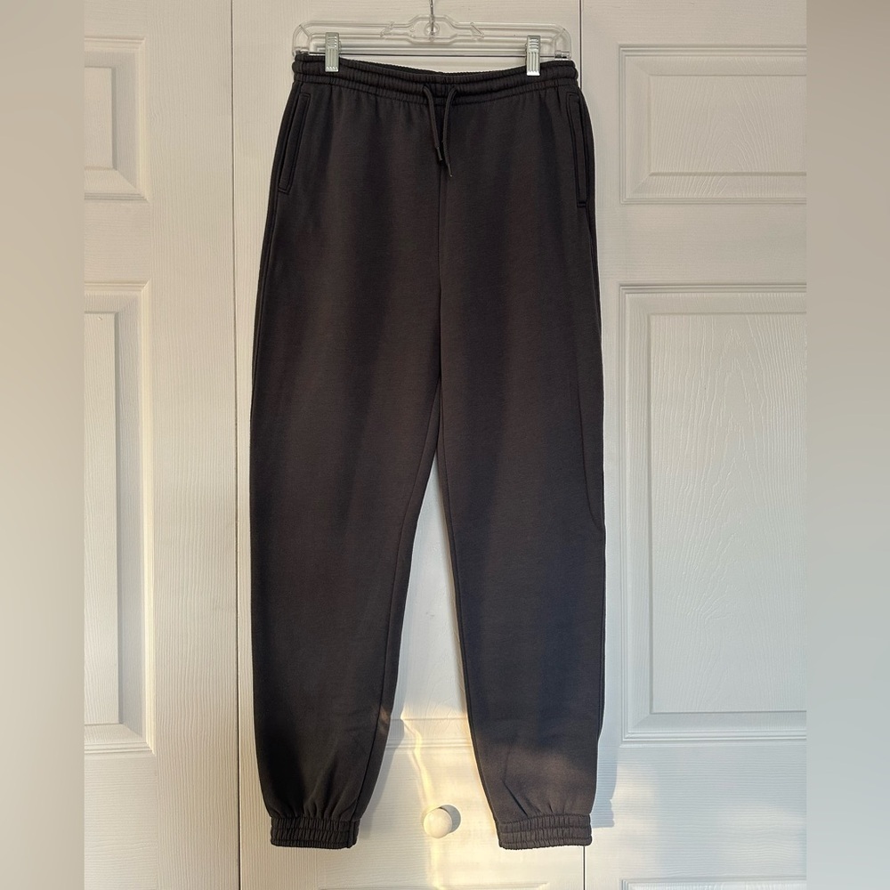 H&M Charcoal Gray Women’s High Waist Joggers - Size S - EUC